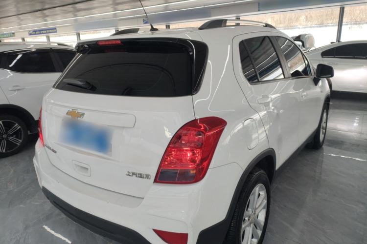 Used Chevrolet Trax 2017 1.4T Automatic Two-Wheel Drive Comfort Version Exterior 5