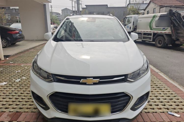 Used Chevrolet Trax 2017 1.4T Manual Two-Wheel Drive Comfort Model Exterior 6