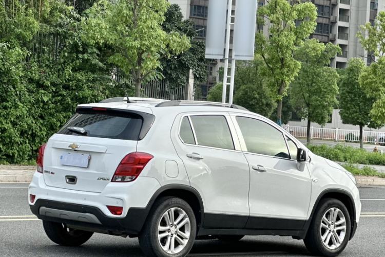 Used Chevrolet Trax 2017 1.4T Automatic Two-Wheel Drive Luxury Version Exterior 6