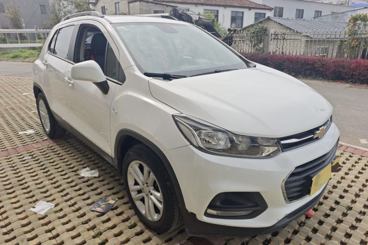 Used Chevrolet Trax 2017 1.4T Manual Two-Wheel Drive Comfort Model Exterior 7