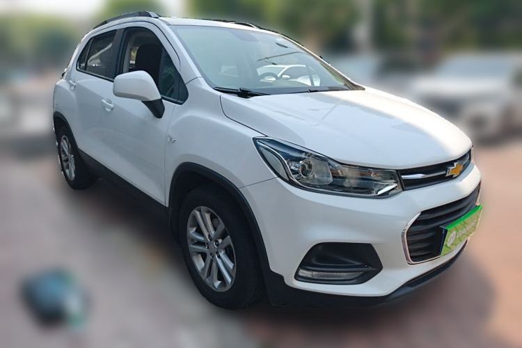 Used Chevrolet Trax 2017 1.4T Automatic Two-Wheel Drive Comfort Version Front Right 45 Deg