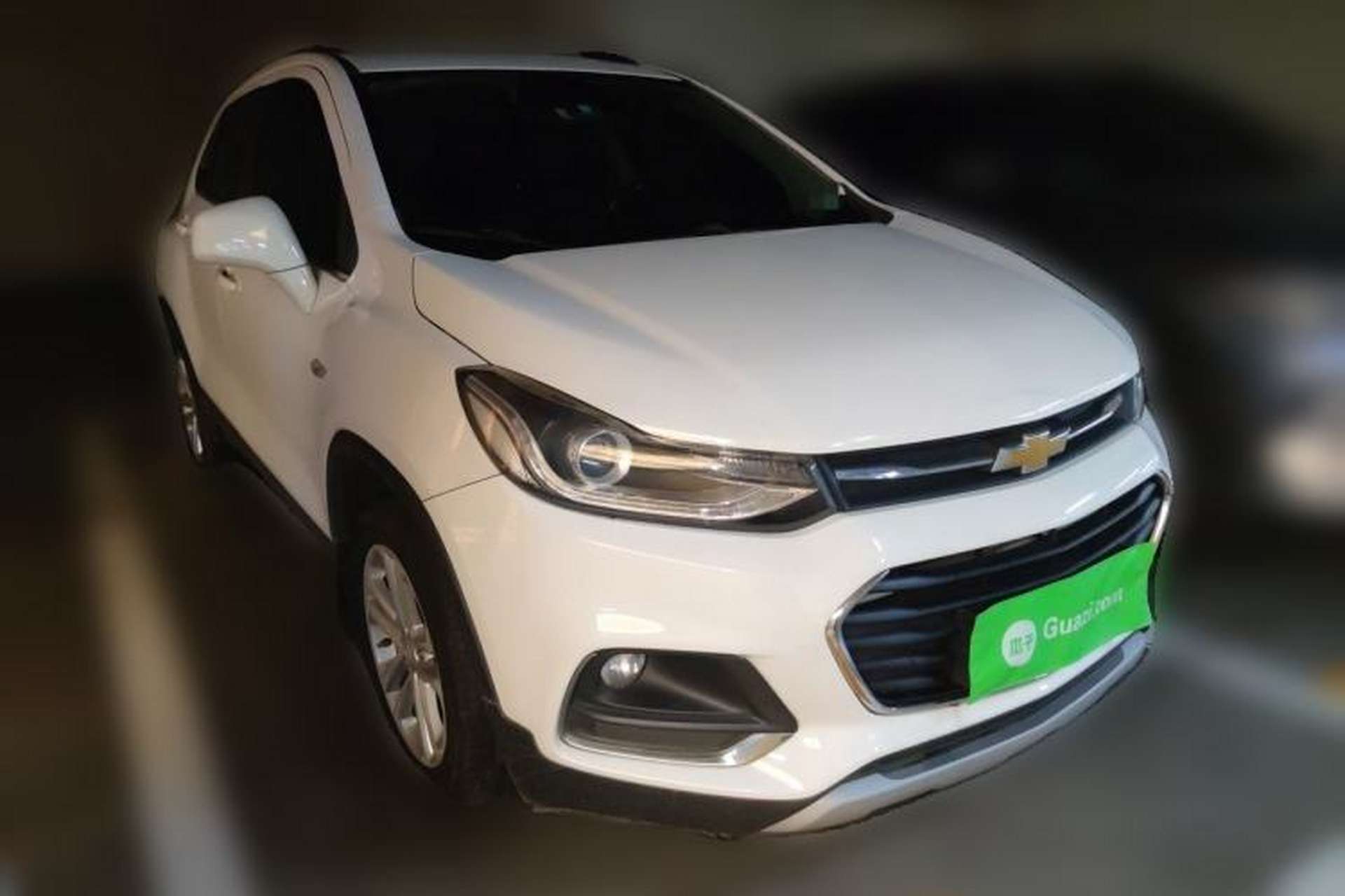 Used Chevrolet Trax 2017 1.4T Automatic Two-Wheel Drive Luxury Version Front Right 45 Deg