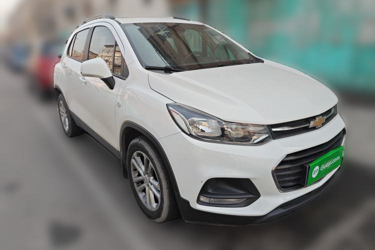 Used Chevrolet Trax 2017 1.4T Automatic Two-Wheel Drive Comfort Version Front Right 45 Deg