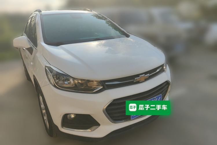 Used Chevrolet Trax 2017 1.4T Automatic Two-Wheel Drive Comfort Version Front Right 45 Deg