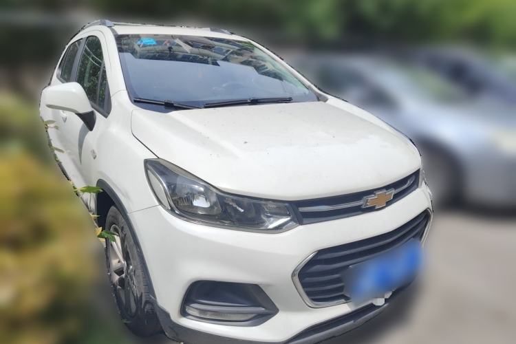 Used Chevrolet Trax 2017 1.4T Automatic Two-Wheel Drive Comfort Version Front Right 45 Deg