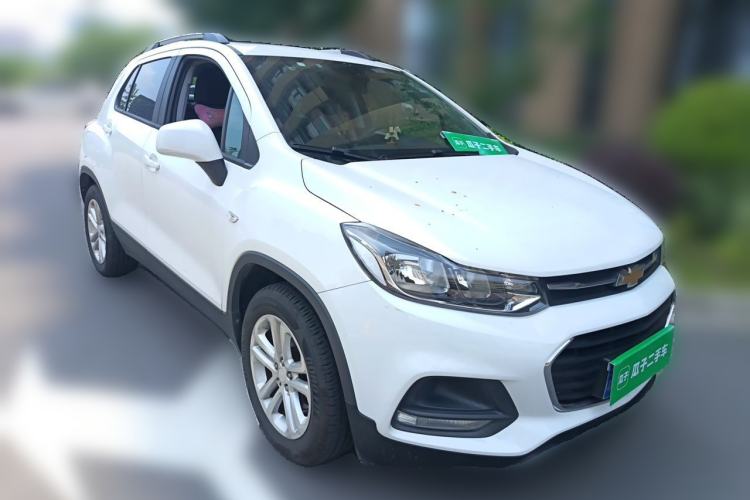 Used Chevrolet Trax 2017 1.4T Automatic Two-Wheel Drive Comfort Version Front Right 45 Deg