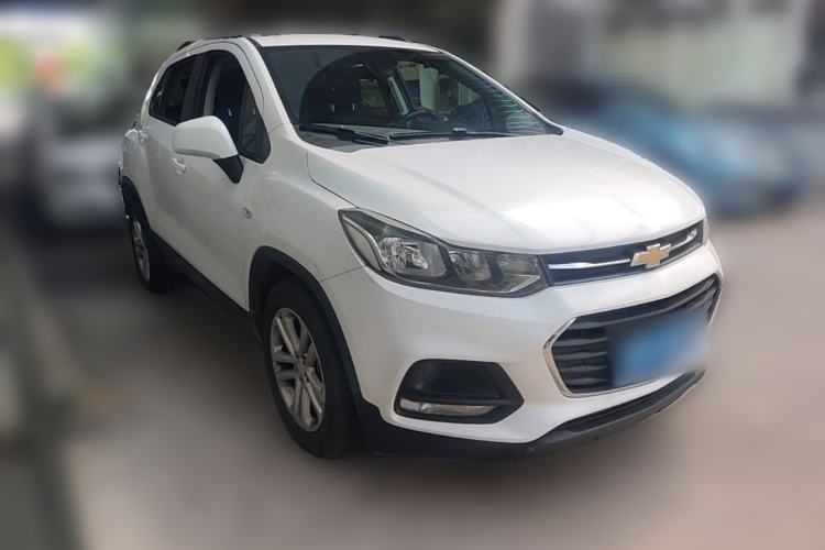 Used Chevrolet Trax 2017 1.4T Automatic Two-Wheel Drive Comfort Version Front Right 45 Deg