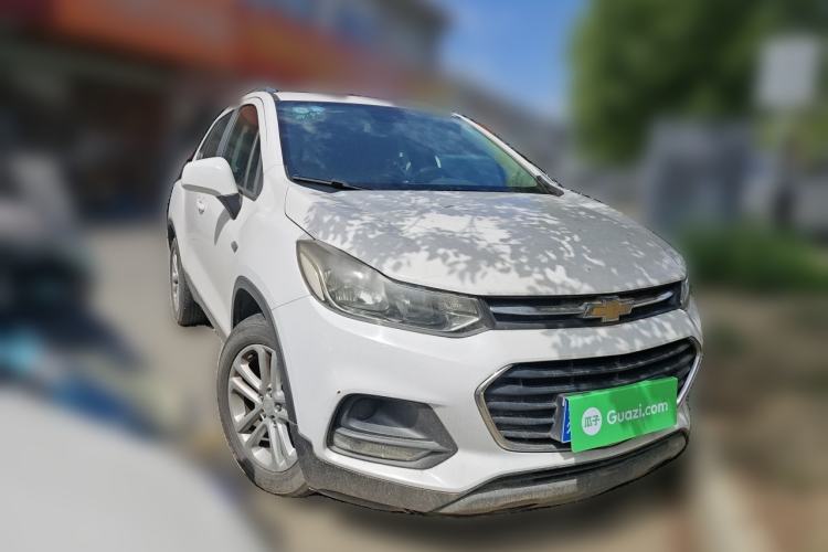 Used Chevrolet Trax 2017 1.4T Automatic Two-Wheel Drive Comfort Version Front Right 45 Deg