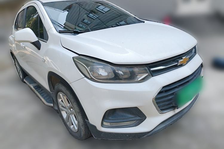 Used Chevrolet Trax 2017 1.4T Automatic Two-Wheel Drive Comfort Version Front Right 45 Deg
