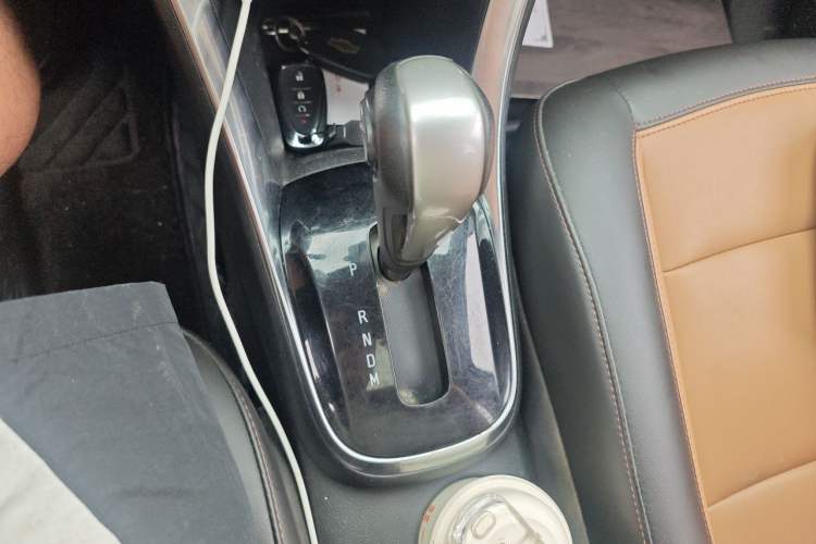 Used Chevrolet Trax 2017 1.4T Automatic All-Wheel-Drive Flagship Model Gear Lever