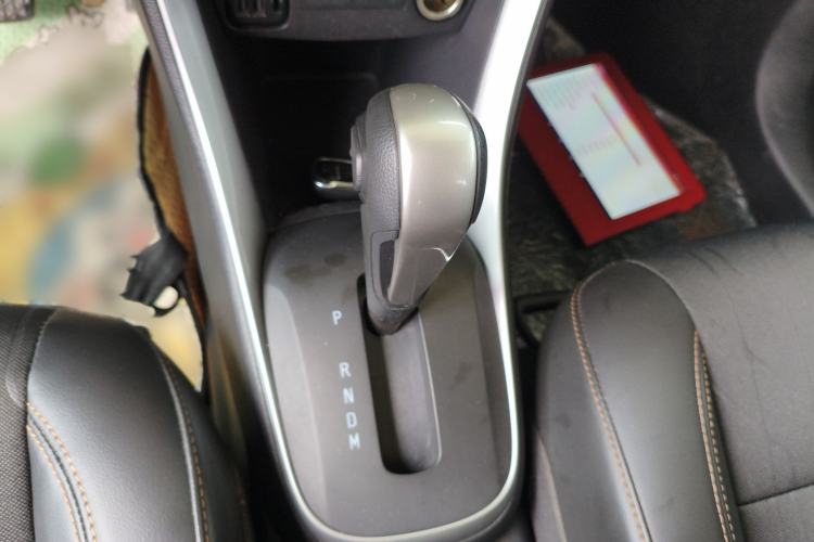Used Chevrolet Trax 2017 1.4T Automatic Two-Wheel Drive Luxury Version Gear Lever
