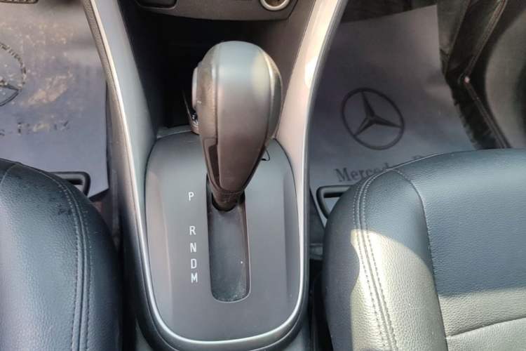Used Chevrolet Trax 2017 1.4T Automatic Two-Wheel Drive Comfort Version Gear Lever