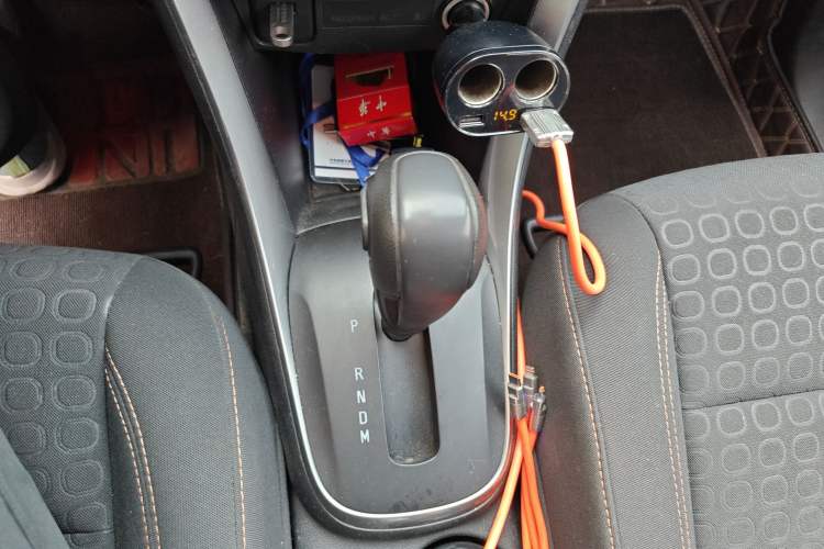 Used Chevrolet Trax 2017 1.4T Automatic Two-Wheel Drive Comfort Version Gear Lever