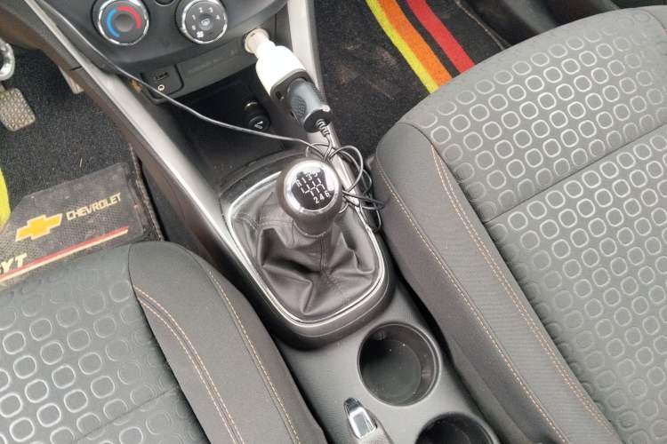 Used Chevrolet Trax 2017 1.4T Manual Two-Wheel Drive Comfort Model Gear Lever