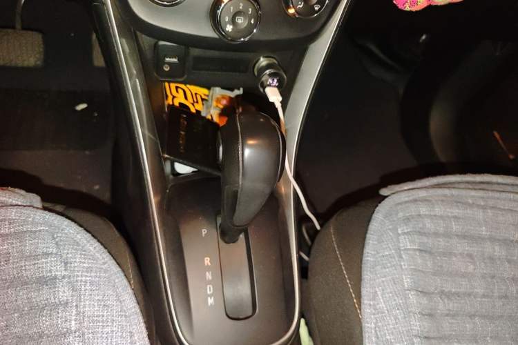 Used Chevrolet Trax 2017 1.4T Automatic Two-Wheel Drive Comfort Version Gear Lever