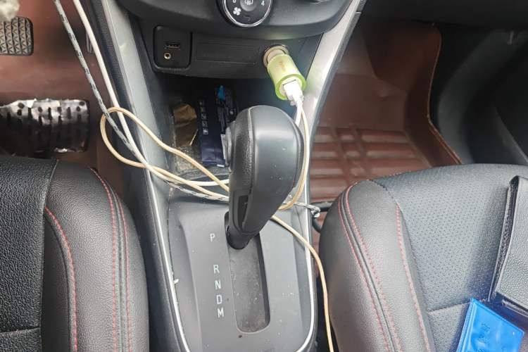 Used Chevrolet Trax 2017 1.4T Automatic Two-Wheel Drive Comfort Version Gear Lever