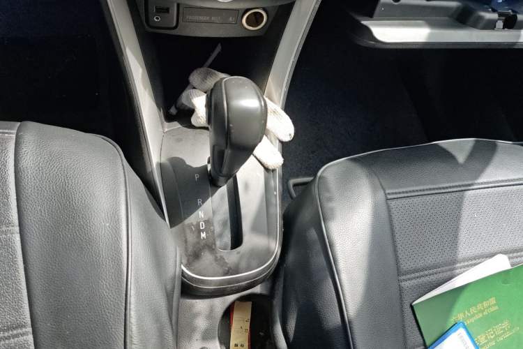 Used Chevrolet Trax 2017 1.4T Automatic Two-Wheel Drive Comfort Version Gear Lever
