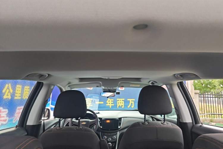 Used Chevrolet Trax 2017 1.4T Automatic Two-Wheel Drive Comfort Version Headliner