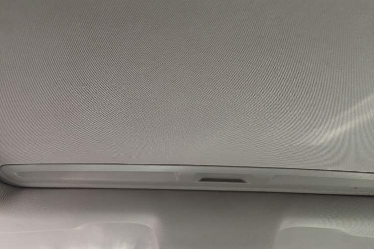 Used Chevrolet Trax 2017 1.4T Automatic Two-Wheel Drive Luxury Version Headliner