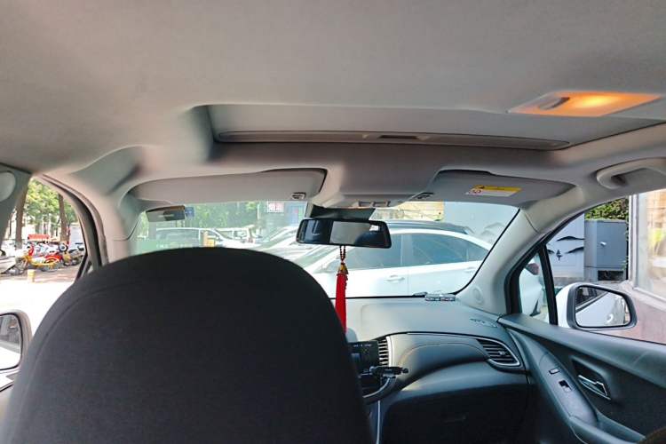 Used Chevrolet Trax 2017 1.4T Automatic Two-Wheel Drive Comfort Version Headliner