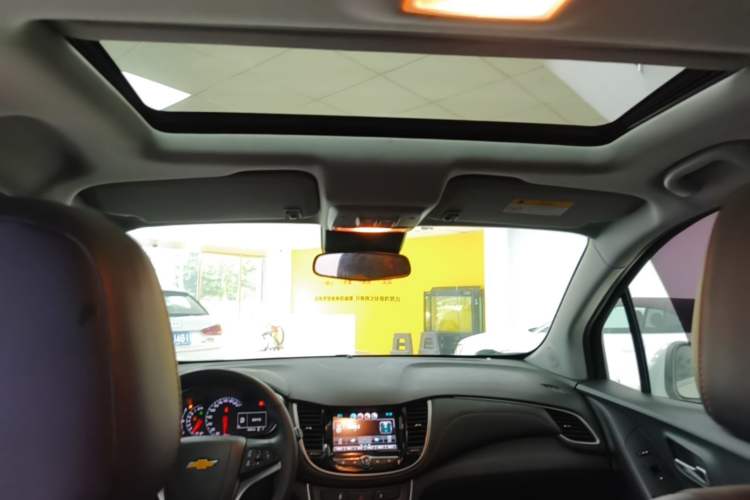 Used Chevrolet Trax 2017 1.4T Automatic Two-Wheel Drive Luxury Version Headliner
