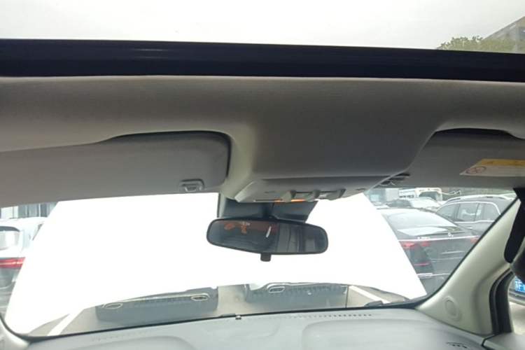 Used Chevrolet Trax 2017 1.4T Automatic Two-Wheel Drive Luxury Version Headliner