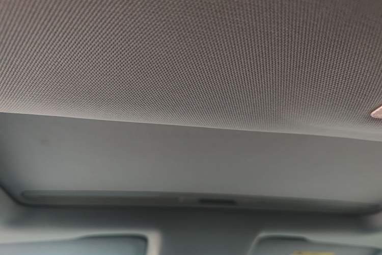 Used Chevrolet Trax 2017 1.4T Automatic Two-Wheel Drive Comfort Version Headliner