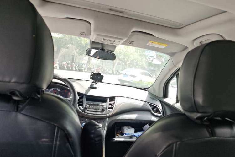 Used Chevrolet Trax 2017 1.4T Automatic Two-Wheel Drive Comfort Version Headliner