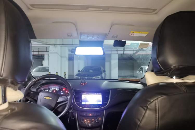 Used Chevrolet Trax 2017 1.4T Automatic Two-Wheel Drive Comfort Version Headliner