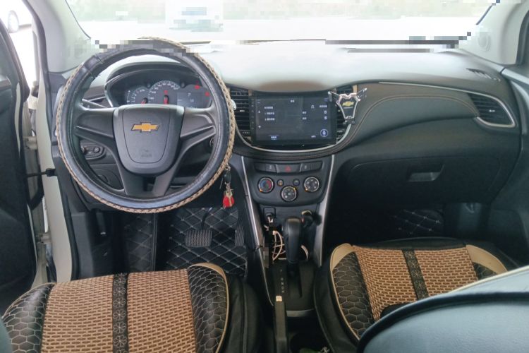 Used Chevrolet Trax 2017 1.4T Automatic Two-Wheel Drive Comfort Version Interior 2