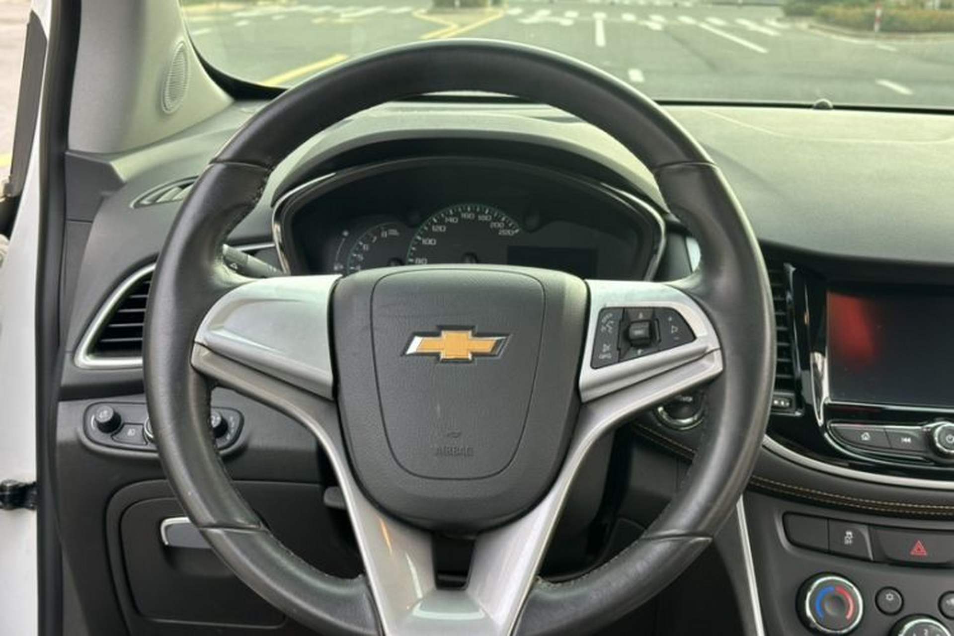 Used Chevrolet Trax 2017 1.4T Automatic Two-Wheel Drive Luxury Version Interior 2