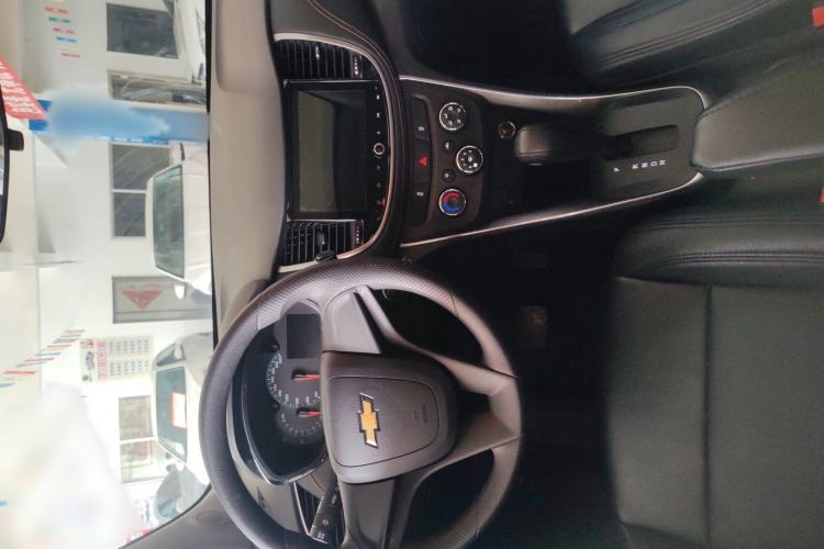 Used Chevrolet Trax 2017 1.4T Automatic Two-Wheel Drive Comfort Version Interior 3