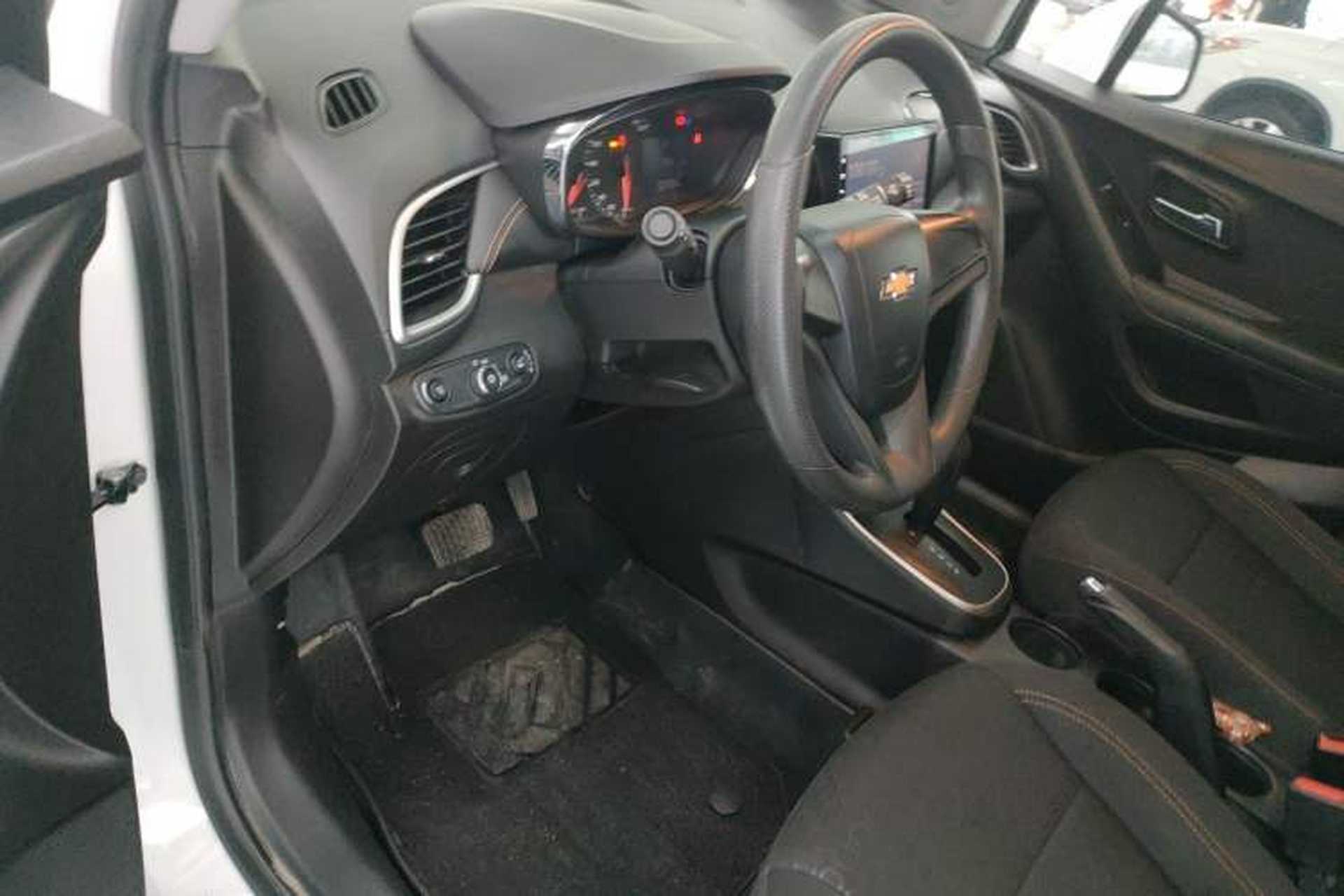 Used Chevrolet Trax 2017 1.4T Automatic Two-Wheel Drive Comfort Version Interior 3