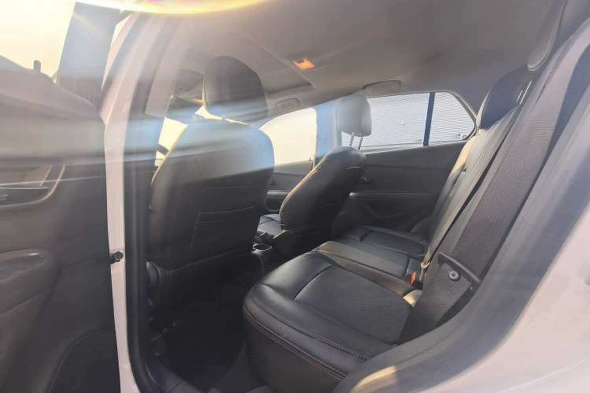 Used Chevrolet Trax 2017 1.4T Manual Two-Wheel Drive Comfort Model Interior 4