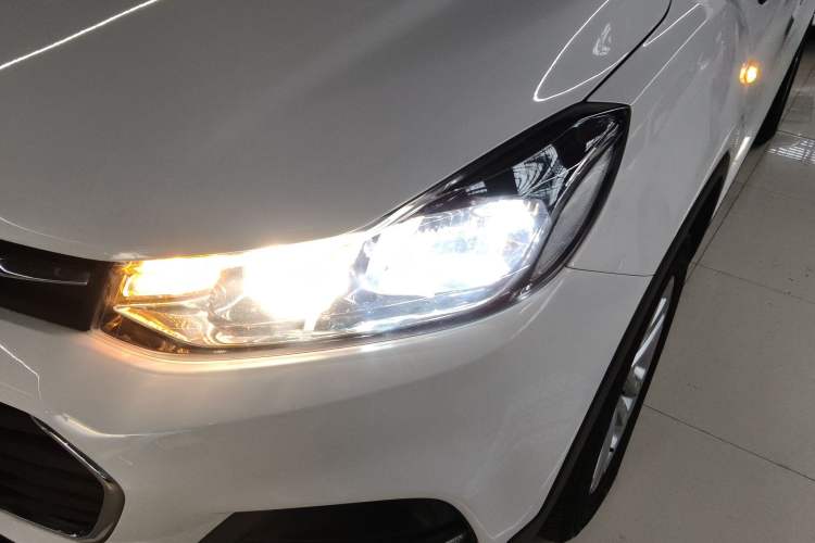 Used Chevrolet Trax 2017 1.4T Manual Two-Wheel Drive Comfort Model Left Front Headlight