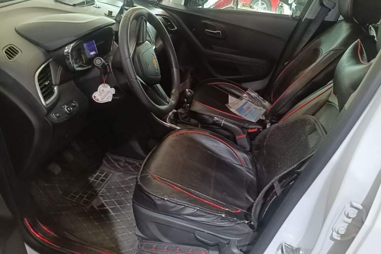 Used Chevrolet Trax 2017 1.4T Manual Two-Wheel Drive Comfort Model Left Front Seat