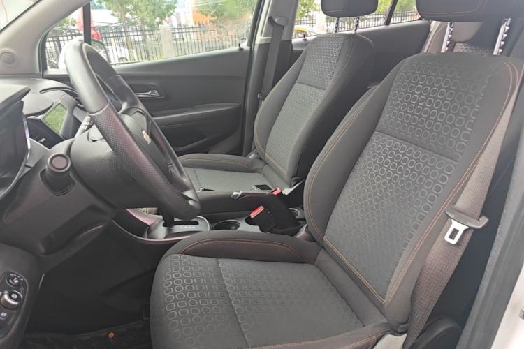 Used Chevrolet Trax 2017 1.4T Automatic Two-Wheel Drive Comfort Version Left Front Seat