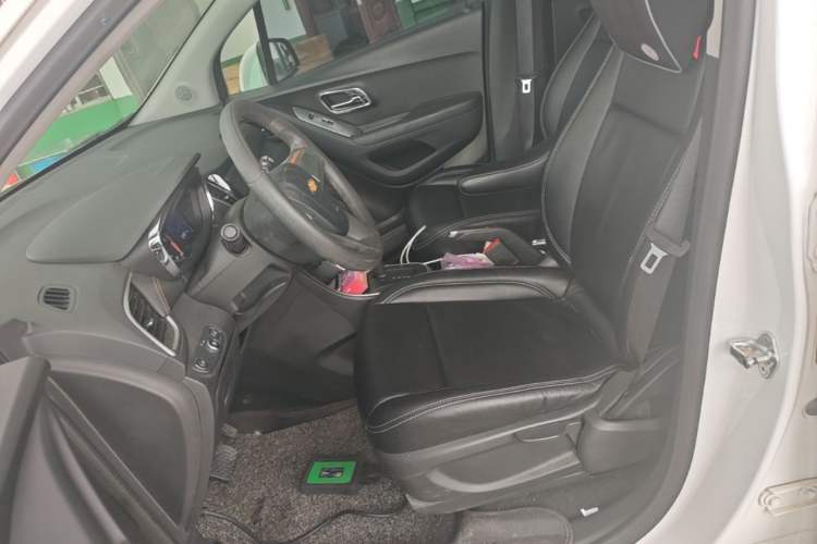 Used Chevrolet Trax 2017 1.4T Automatic Two-Wheel Drive Comfort Version Left Front Seat