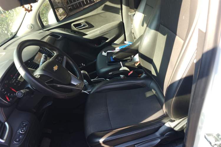 Used Chevrolet Trax 2017 1.4T Automatic Two-Wheel Drive Luxury Version Left Front Seat