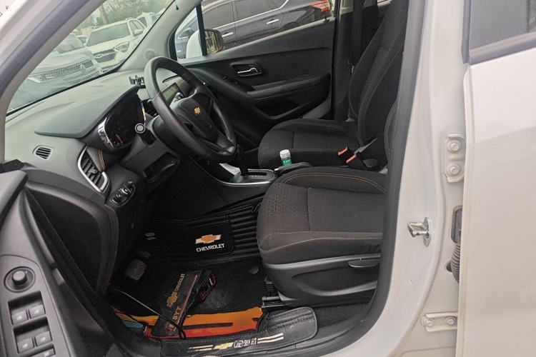 Used Chevrolet Trax 2017 1.4T Automatic Two-Wheel Drive Comfort Version Left Front Seat