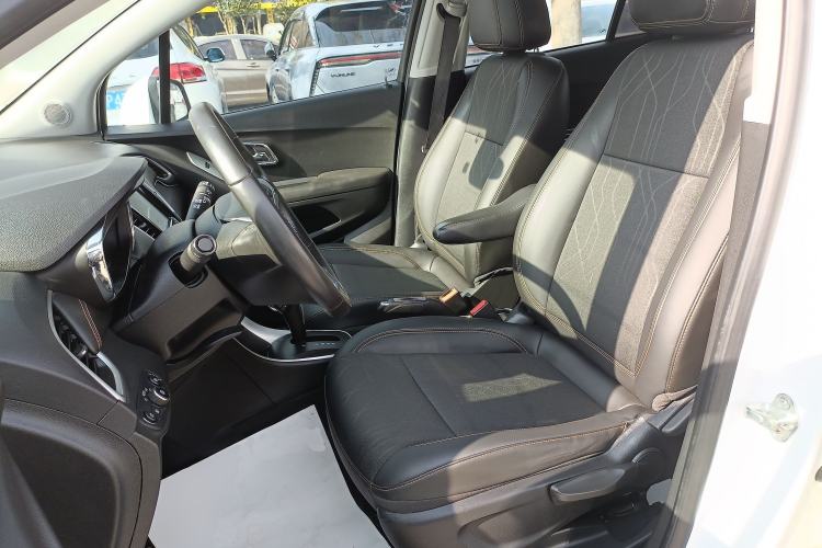 Used Chevrolet Trax 2017 1.4T Automatic Two-Wheel Drive Luxury Version Left Front Seat