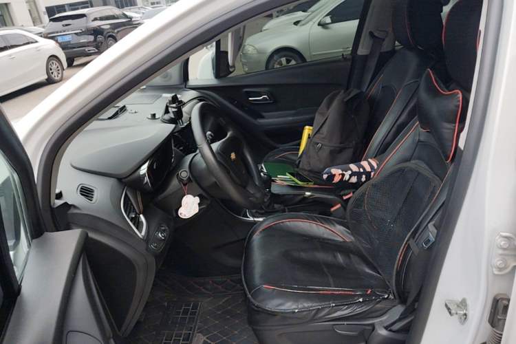 Used Chevrolet Trax 2017 1.4T Manual Two-Wheel Drive Comfort Model Left Front Seat