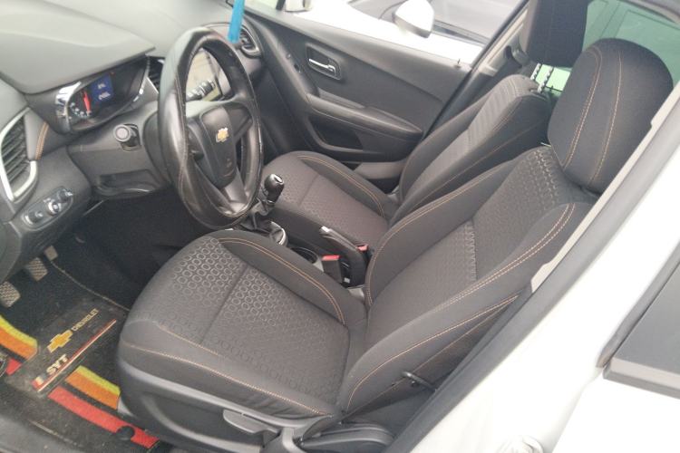 Used Chevrolet Trax 2017 1.4T Manual Two-Wheel Drive Comfort Model Left Front Seat