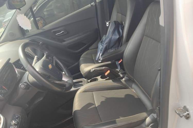 Used Chevrolet Trax 2017 1.4T Automatic Two-Wheel Drive Luxury Version Left Front Seat