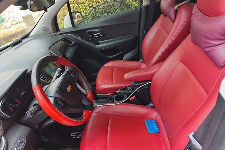 Used Chevrolet Trax 2017 1.4T Automatic Two-Wheel Drive Comfort Version Left Front Seat
