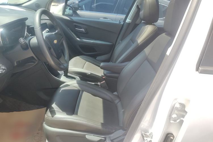 Used Chevrolet Trax 2017 1.4T Automatic Two-Wheel Drive Comfort Version Left Front Seat