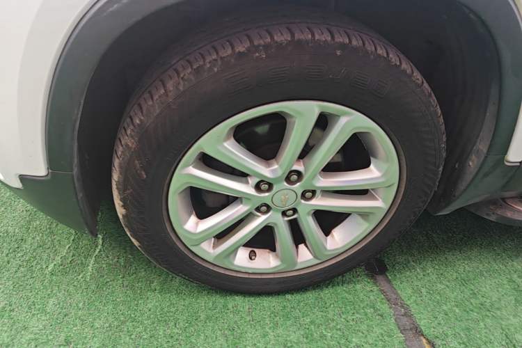 Used Chevrolet Trax 2017 1.4T Automatic Two-Wheel Drive Comfort Version Left Front Wheel Hub