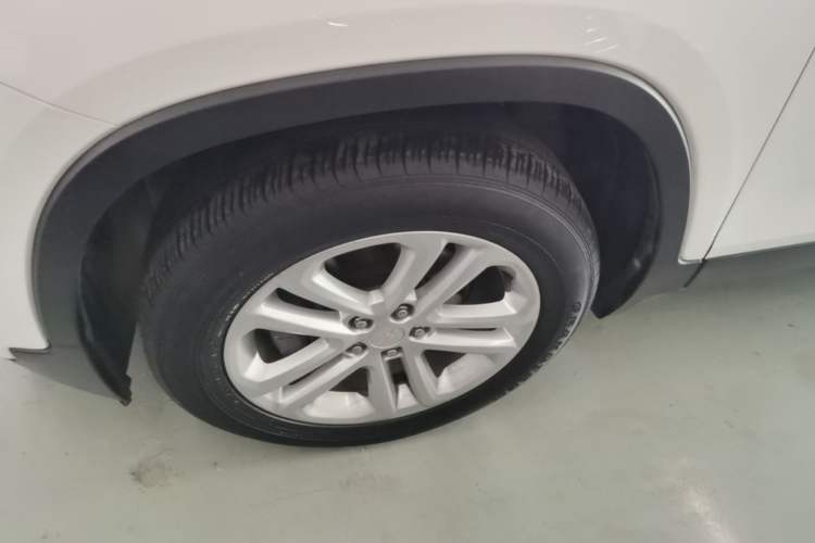 Used Chevrolet Trax 2017 1.4T Automatic Two-Wheel Drive Comfort Version Left Front Wheel Hub