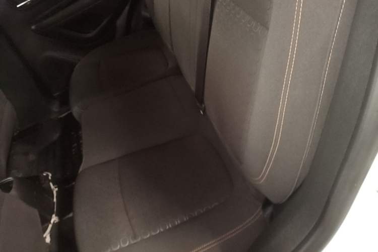 Used Chevrolet Trax 2017 1.4T Manual Two-Wheel Drive Comfort Model Left Rear Seat