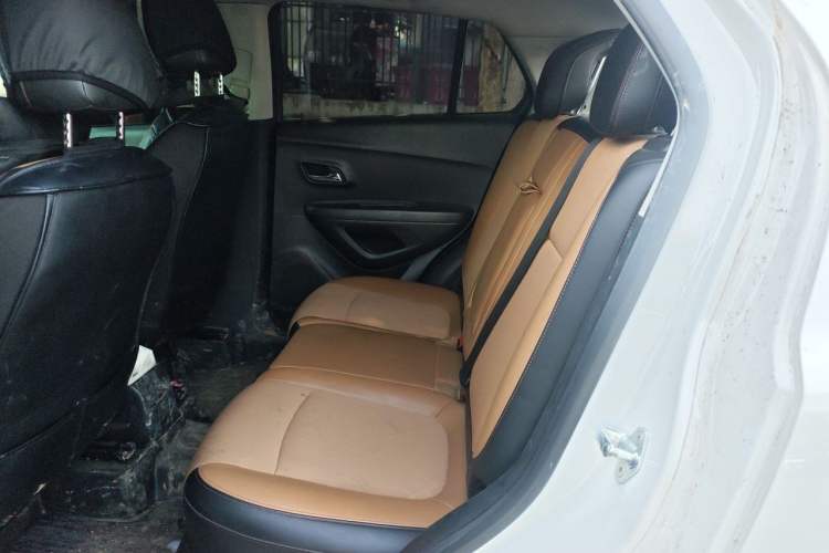 Used Chevrolet Trax 2017 1.4T Automatic Two-Wheel Drive Luxury Version Left Rear Seat